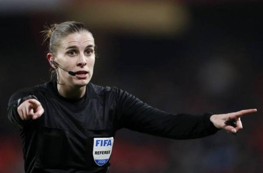 Arbitre et confiné